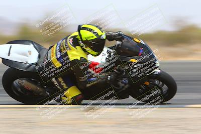 media/Apr-10-2022-SoCal Trackdays (Sun) [[f104b12566]]/Turn 3 Inside (1150am)/